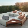 brixx square cushion van Dedon : Exclusieve buitenmeubelen