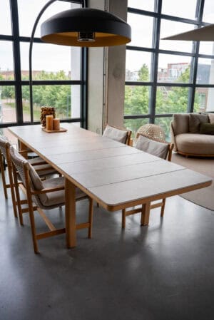 Tribù Amanu tafel en stoelen